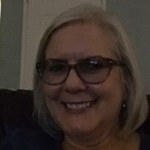 Meet your Posher, Debbie